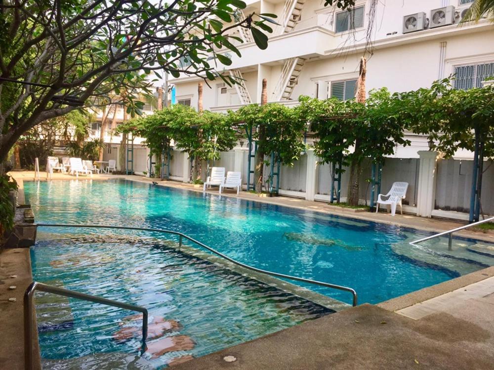 Baan Klang Condo Hotel HHQ Exteriör bild