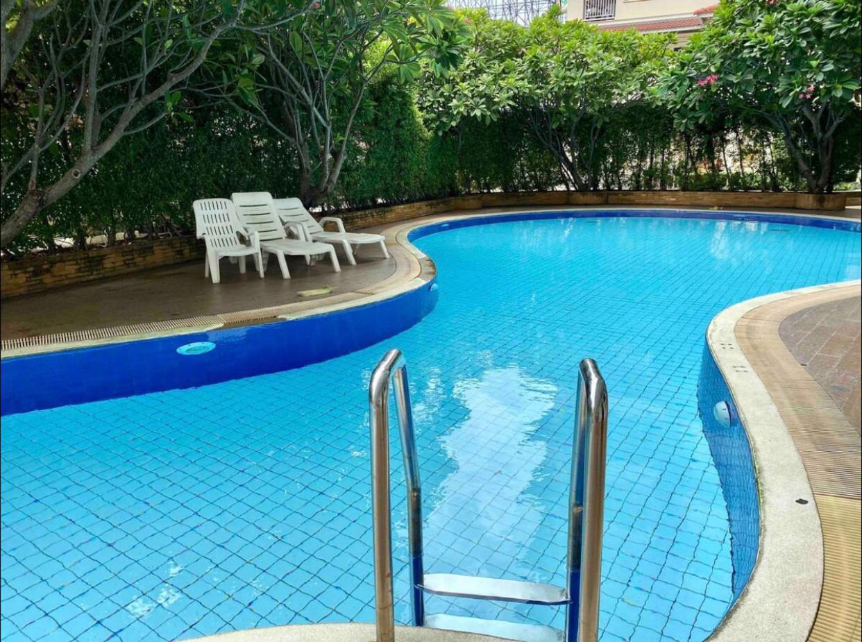 Baan Klang Condo Hotel HHQ Exteriör bild