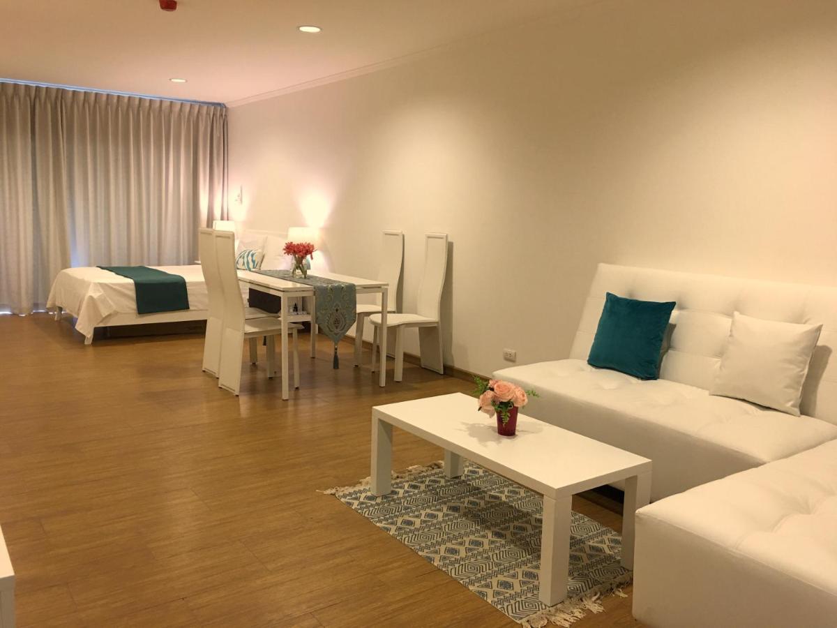 Baan Klang Condo Hotel HHQ Exteriör bild